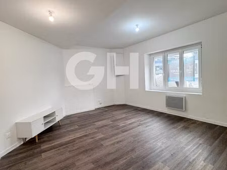 appartement t1 à louer au rez-de-chaussée à jeumont  proche commodités