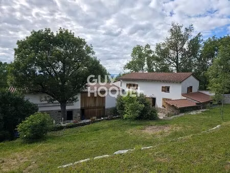 maison familiale -192 m² - 4 chambres - piscine - terrain 2 358 m² - belle vue