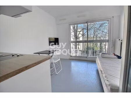 location : studette (13m²) à chaville