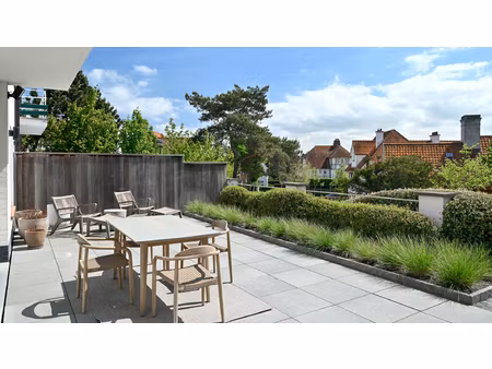 appartement te koop in knokke-heist met 4 slaapkamers