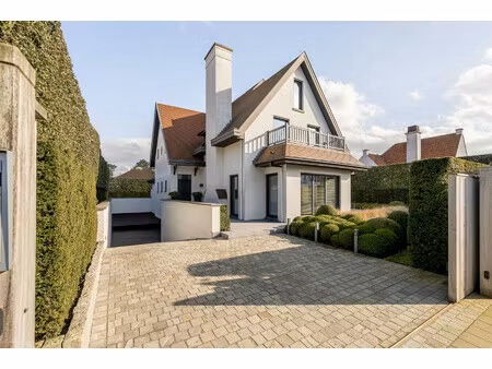 huis te koop in knokke-heist met 4 slaapkamers