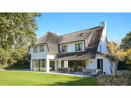 huis te koop in knokke-heist met 8 slaapkamers