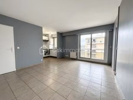 appartement 2p- 43 m²- avenue du bac