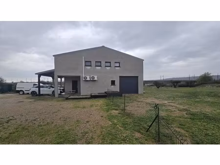 local commercial 5 pièces - 155 m²