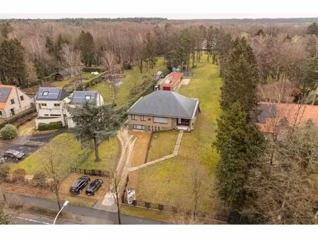 huis te koop in brasschaat met 4 slaapkamers