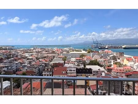 appartement pointe-à-pitre 77 m² t-4 à vendre  95 000 €