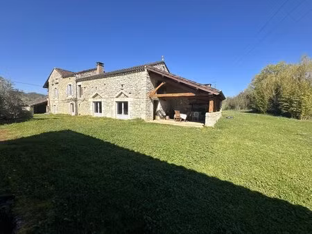 maison de caractère 163 m² terrain 2.5 hectares
