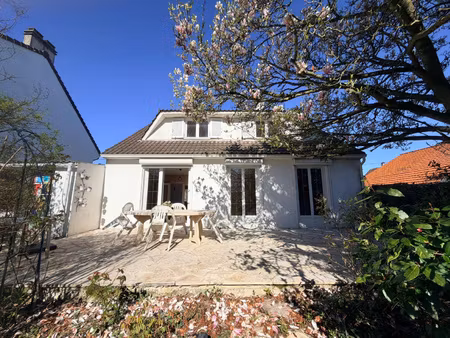 pavillon familial sur un terrain de plus de 600m2