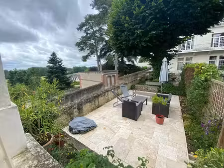 vente maison 7 pièces 212 m² vouvray (37210)