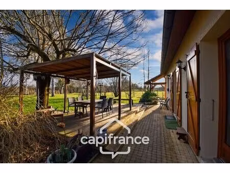 vente maison 5 pièces 145 m² lons-le-saunier (39000)