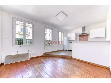 villeurbanne : appartement t3 lumineux en dernier étage avec balcon