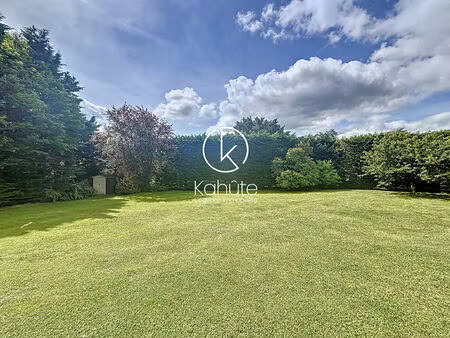 a 20 minutes de lyon  terrain constructible à dardilly 1423 m2  secteur pelosset