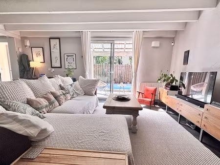 maison 3 pièces - 90 m²