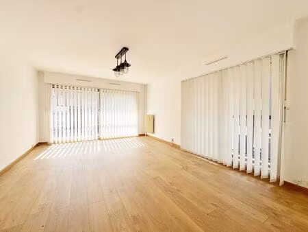 appartement lille 3 pièce(s) 71m2 - garage - gambetta