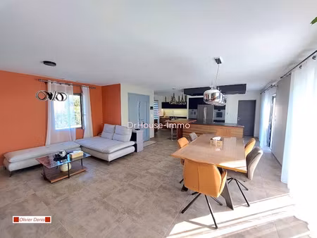 vente maison 5 pièces 112 m² à saint-saturnin-lès-apt (84490)  570 000 €