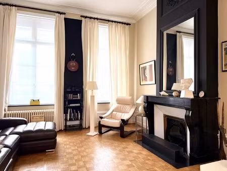 [marceline] maison de caractere 4 à 5 chambres  jardin sans vis à vis - hypercentre douai 