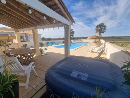 vente maison 14 pièces 291 m² à le gicq (17160)  489 500 €