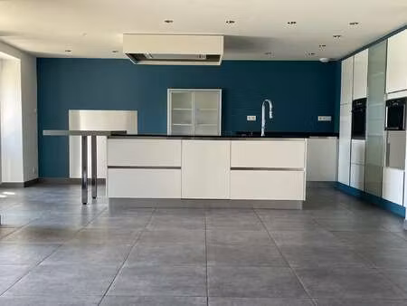 location maison à pléchâtel (35470) : à louer / 200m² pléchâtel
