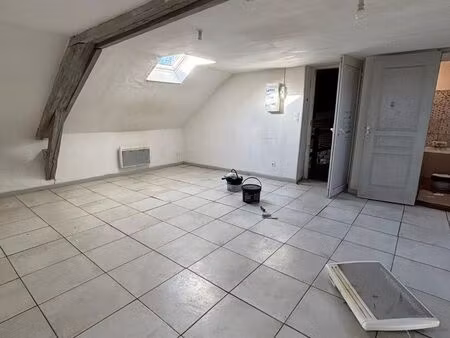 location appartement 3 pièces 65 m² à le cateau-cambrésis (59360)
