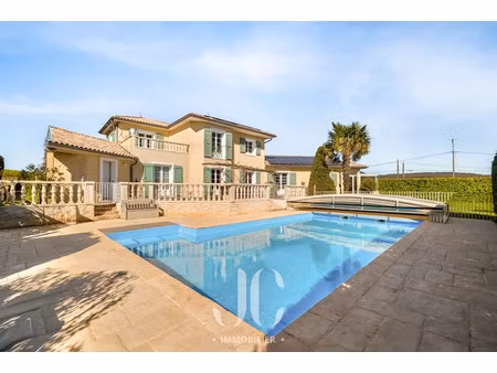 vente maison 9 pièces 230.25 m² à les haies (69420)  760 000 €