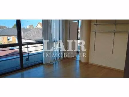 location bureaux et commerces à alençon (61000) : à louer / 74m² alençon