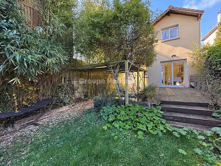 vente maison 6 pièces 111 m² à versailles (78000)  925 000 €