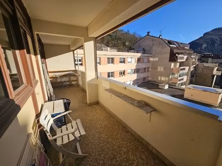 proche centre-ville : appartement f4 de 77m2 avec garage et ascenseur