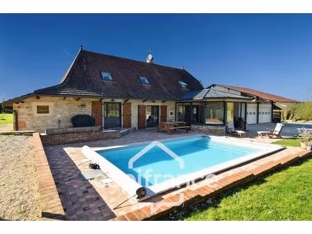 charming property in a quiet location near lons-le-saunier (39000) – authentic renovated..