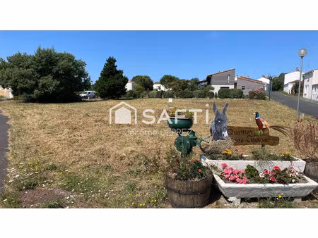 vente terrain à saint-michel-en-l'herm (85580) : à vendre / 632m² saint-michel-en-l'herm