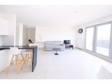 appartement 3 pieces -2 chambres