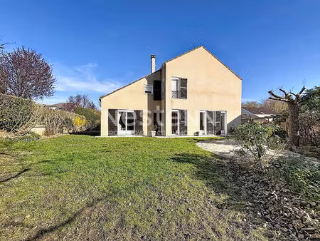 voisins le bretonneux plan de l'eglise maison individuelle 160m²   5 chambres.