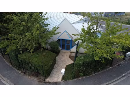 local d'activité + bureaux achères 169.05 m2