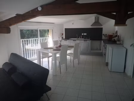 beau t2 neuf au centre de soual