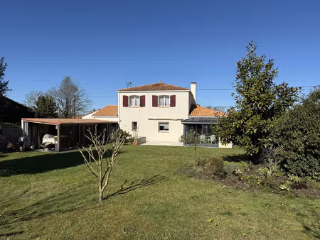 a vendre - chaumes en retz - maison avec vie de plain-pied -