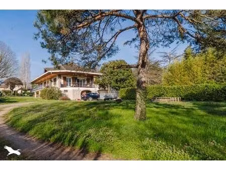 vente maison 6 pièces 211 m² collonges-au-mont-d’or (69660)