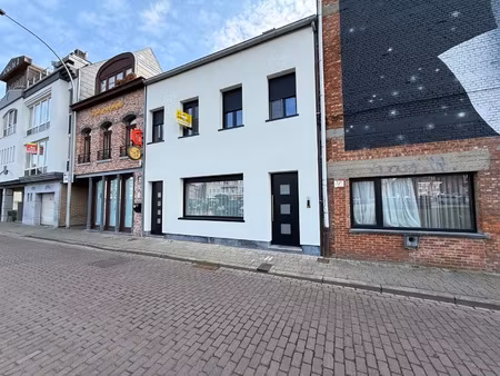 huis te huur in geel met 4 slaapkamers