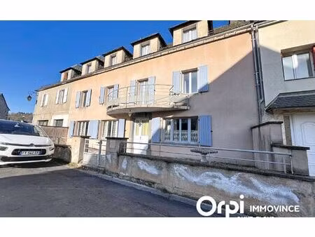 immeuble neuvéglise 198 m² t-7 à vendre  141 500 €