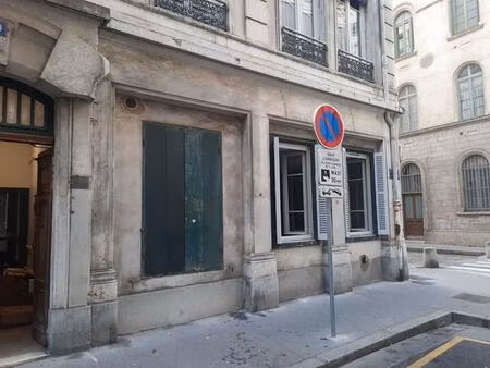 location local industriel 41 m² à lyon 2 (69002)