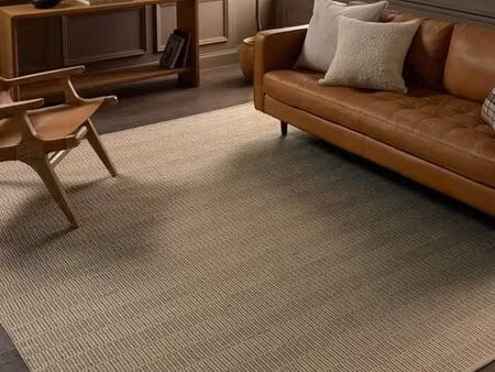 idéal investisseur- charmant 2 pièces avec balcon et parking – à 30 min du centre de toulo