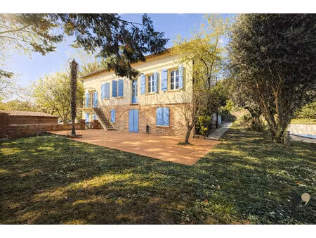 maison pechbonnieu 7 pièces 280 m2 avec piscine