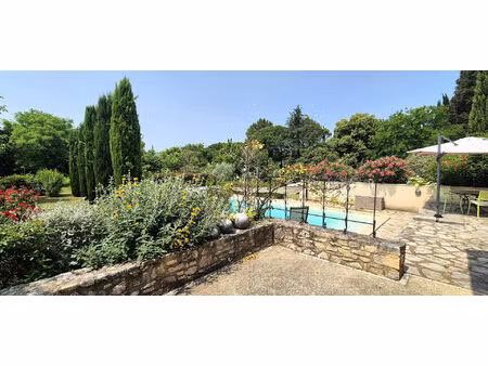 propriété 220 m2 sur 2274m2 de terrain prés de goudargues