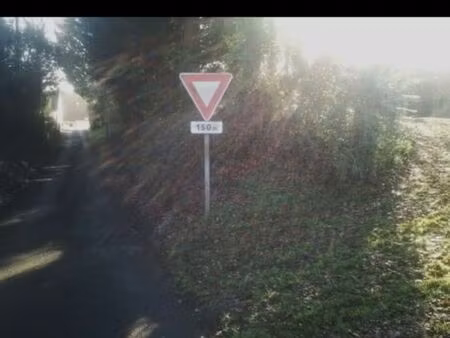 terrain à bâtir de 2300 m² à besse-sur-braye (72)