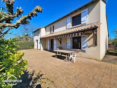 vente maison 7 pièces 152 m² argenton-les-vallées (79150)