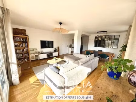 grand champ jean perrin / proche quais paul sedallian