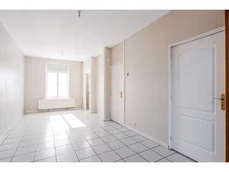 quartier st acheul-maison avec exterieur et dependance