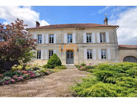 maison bourgeoise avec piscine