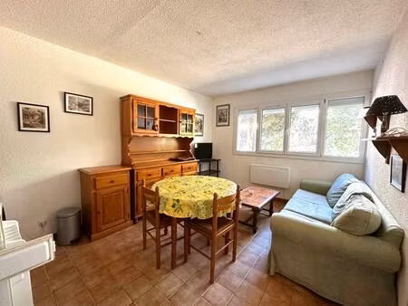 location appartement 2 pièces 32 m² à saint-mandrier-sur-mer (83430)