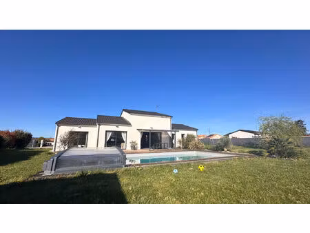 vente maison 5 pièces 152 m² jaunay-marigny (86130)