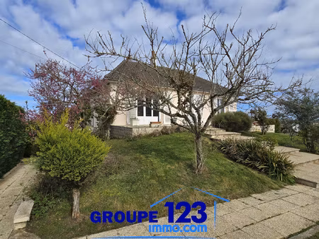 venoy - maison familiale avec sous-sol total et beau terrain