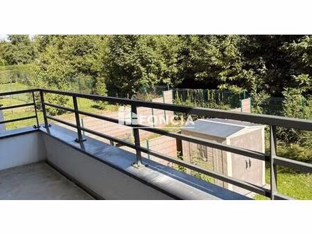 yerres résidentiel et verdoyant. 3 pieces lumineux avec terrasse sur foret- résidence stan